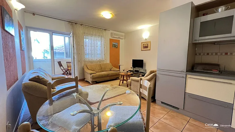 Apartment mit zwei Schlafzimmern in Budva