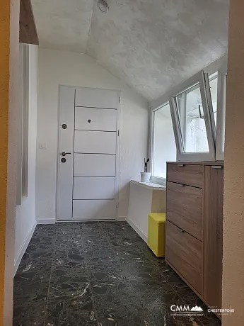 Zweizimmerwohnung in Budva, 60 m², Top-Lage nahe dem Strand