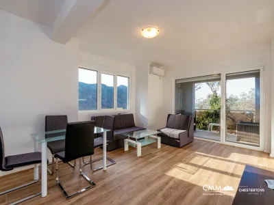 Wohnung mit Meerblick in zwei Wohngebäuden mit Aufzug in Rafailovici.