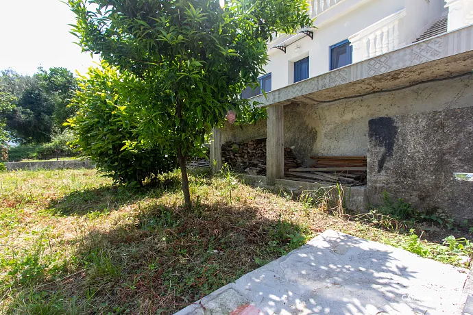 Spektakuläre Villa mit Pool und Blick auf die Bucht von Kotor