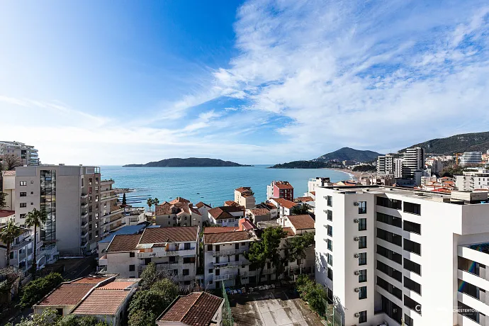 Penthouse in Rafailovici mit Meerblick