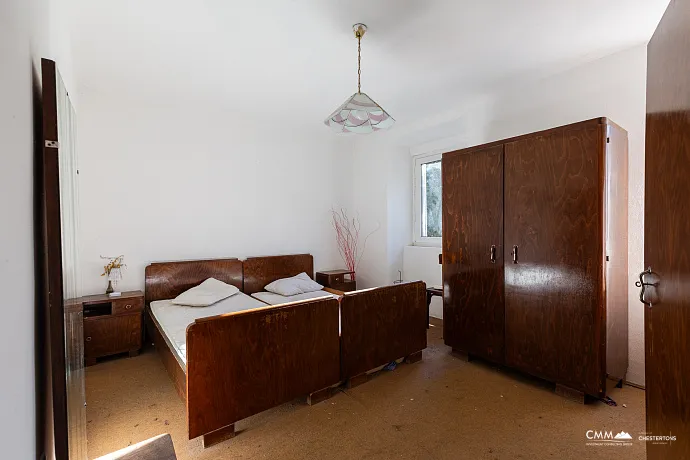 Zu verkaufen – Authentisches Steinhaus mit traumhaftem Blick auf die Bucht von Kotor