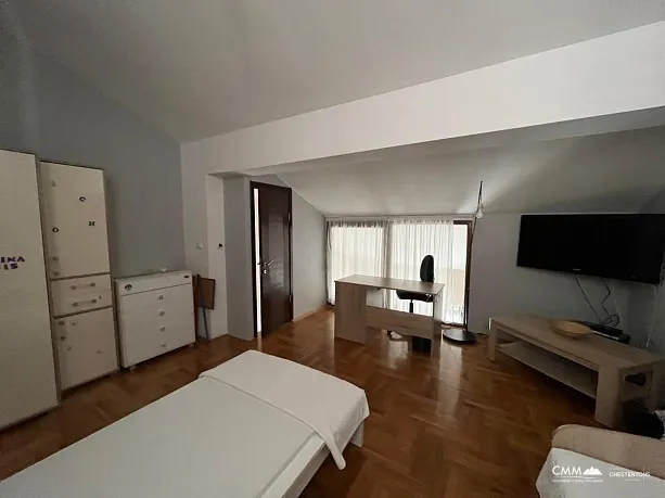 Maisonette-Wohnung mit zwei Schlafzimmern in Budva mit Meerblick