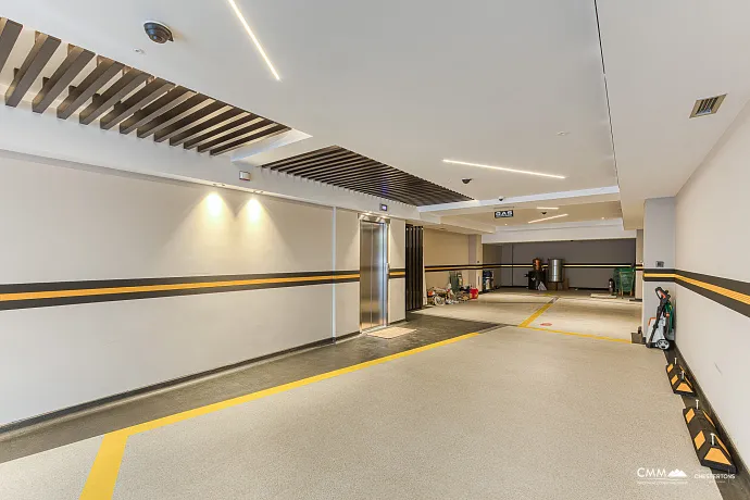 Eine elegante Zwei-Zimmer-Wohnung mit exklusivem Design im Herzen von Budva.