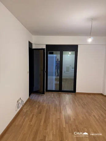 Wohnung mit 42 m² und Parkplatz im Zentrum von Budva in einem neuen Gebäude