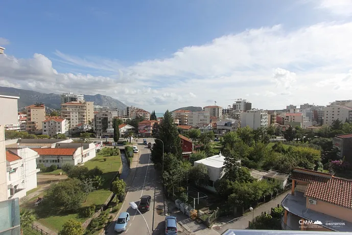 Geräumige Wohnung im Zentrum von Budva