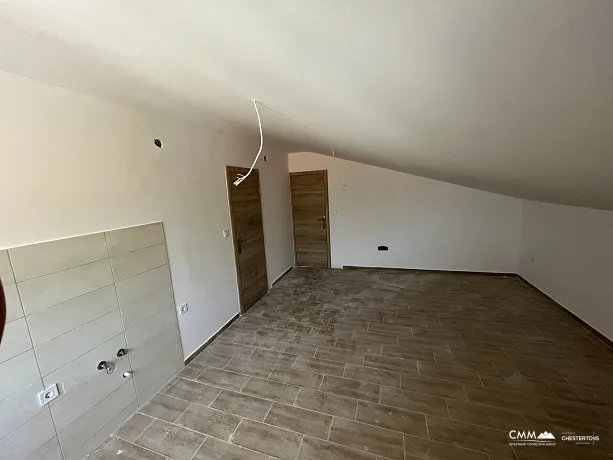 Apartment mit zwei Schlafzimmern in einem neuen Gebäude in Igalo