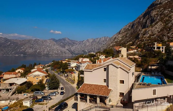 Attraktive Villa im malerischen Kotor, in der Gegend von Dobrota