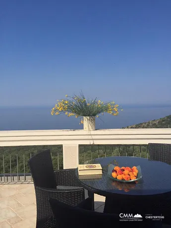 Eine einzigartige Villa mit zwei Swimmingpools und einer perfekten Aussicht