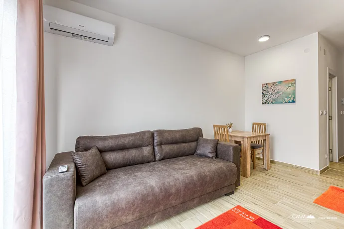 Studio in Bečići – Luxuskomplex mit Pool und Spa
