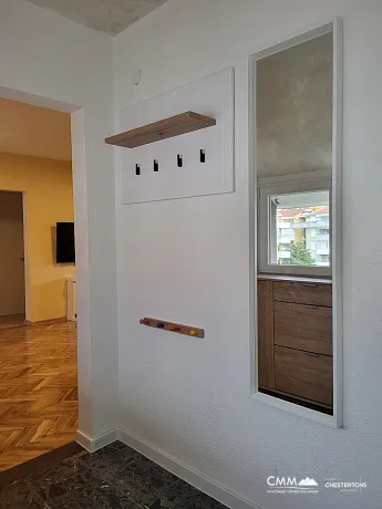 Zweizimmerwohnung in Budva, 60 m², Top-Lage nahe dem Strand