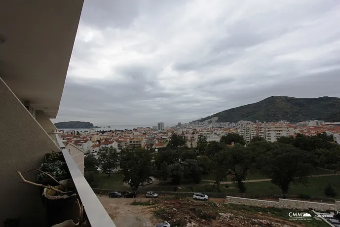 Apartment mit Meer- und Stadtblick in Budva