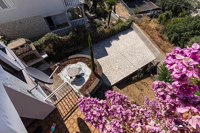 Haus in Dobra Voda mit Panoramablick auf das Meer