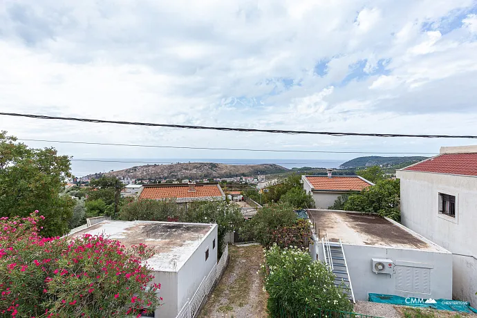 Ein Haus in Sutomore mit Panoramablick auf das Meer 140 m2