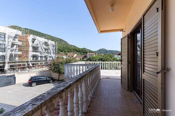 Zu verkaufen: Tourismus- und Gastronomiekomplex bei Budva – Lastva Grbaljska