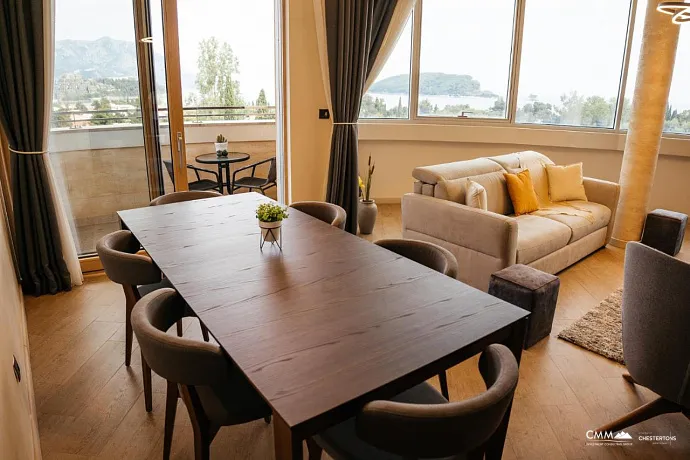 LUX-Wohnung in Budva mit Meerblick