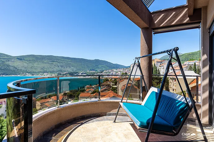 Ausgezeichnete Villa im Zentrum von Herceg Novi