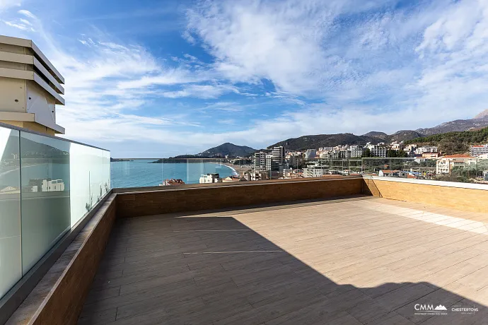 Penthouse in Rafailovici mit Meerblick