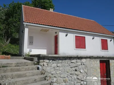 Gemütliches Haus 78m2 in Cetinje, Ugni
