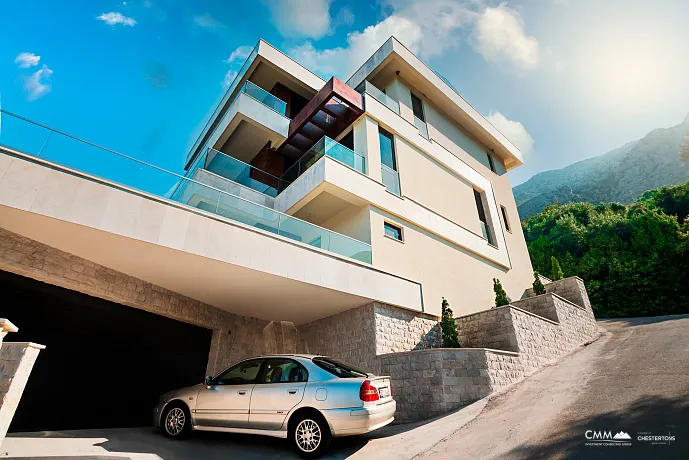 Villa mit Panoramablick auf das Meer