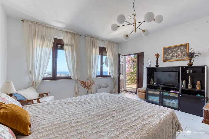 Haus in Dobra Voda mit Panoramablick auf das Meer