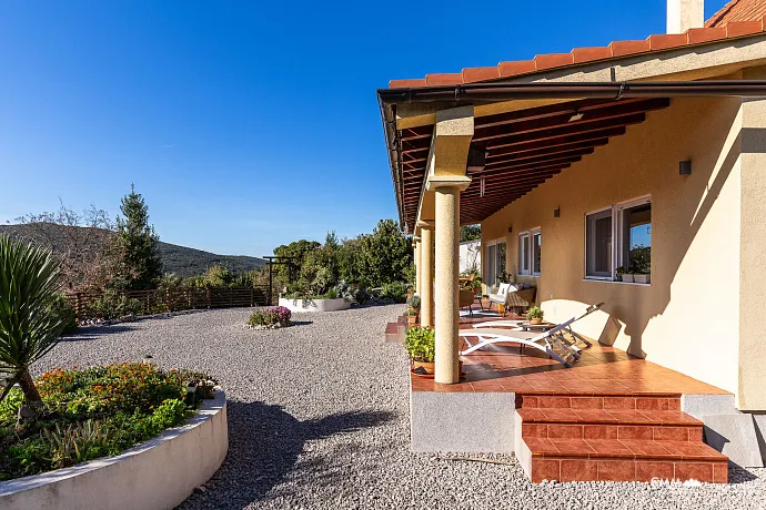 Familienhaus mit Panoramablick in der Nature