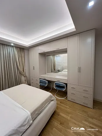 Luxuswohnung im Zentrum von Budva – 90 m² mit Garage
