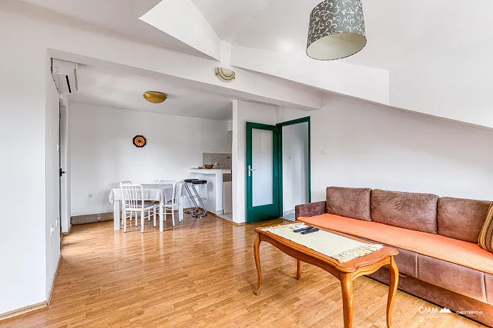 Ein-Zimmer-Wohnung in Budva – Meerblick