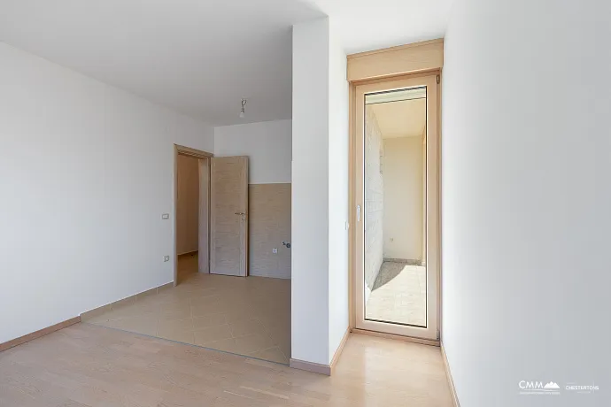 52 m² Wohnung mit Meerblick und zwei Terrassen in Bečići