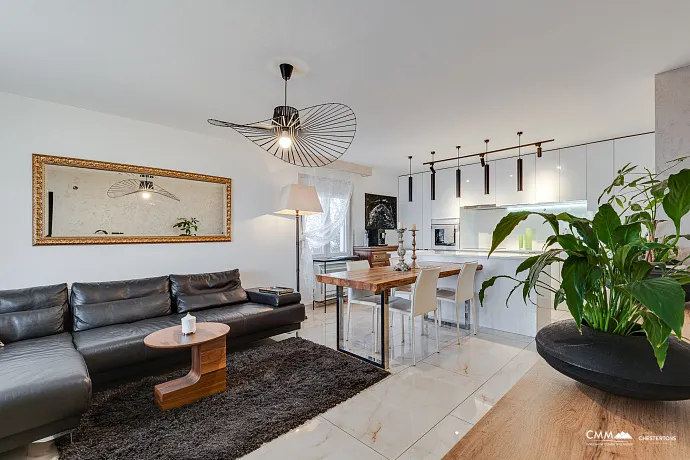 Zweistöckiges geräumiges Haus in Sutomore