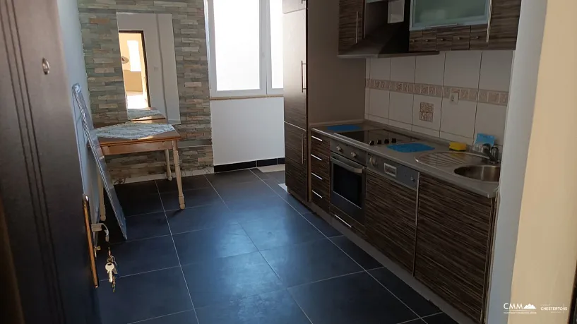 Studios und Apartments mit zwei Schlafzimmern in Markovichi mit Meerblick