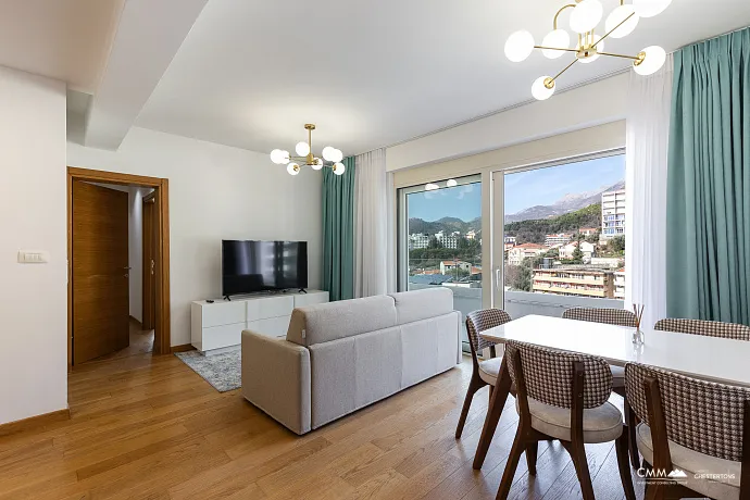 Penthouse in Rafailovici mit Meerblick
