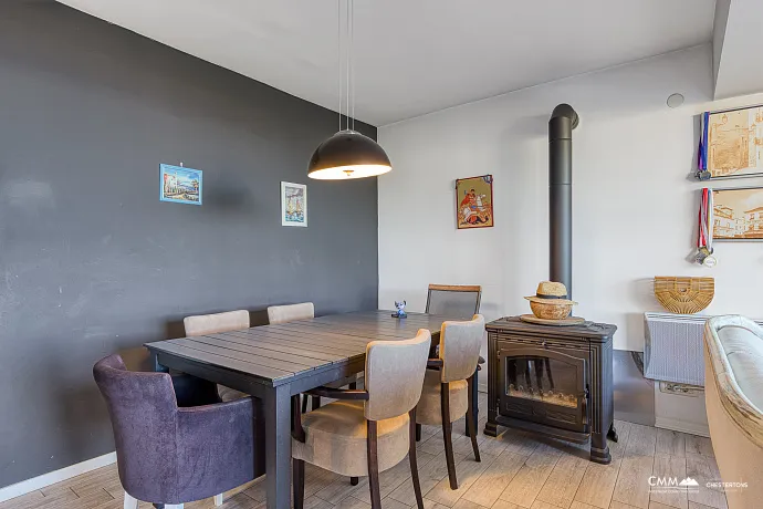 Duplex-Wohnung mit Mittelmeersicht in Petrovac, 104 m²