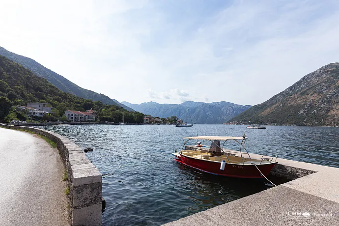 Haus nur 50 Meter vom Meer entfernt – Stoliv