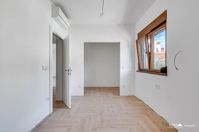 Wohnungen in einem neuen Komplex in Tivat