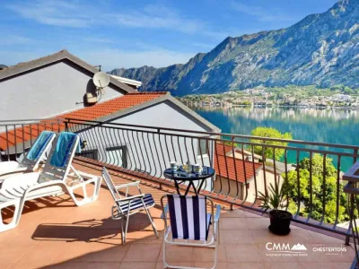 Ruime villa met panoramisch zeezicht in Muo