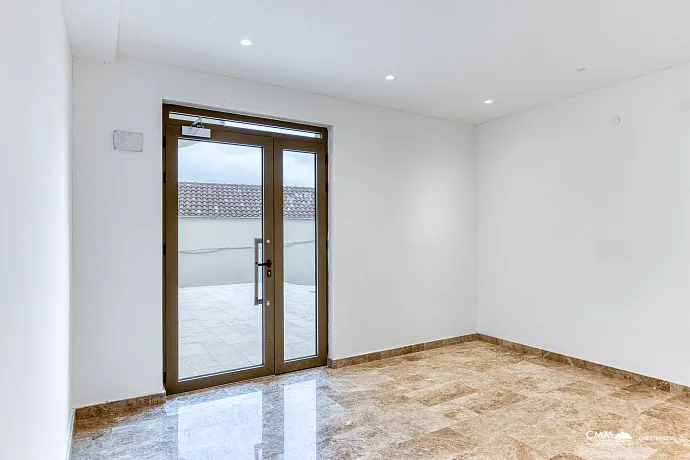 Komplex in Bečići in der Nähe des Meeres