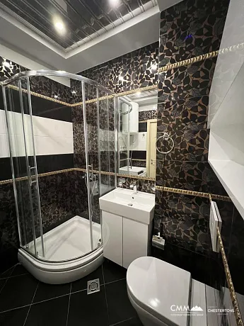Luxuswohnung im Zentrum von Budva – 90 m² mit Garage