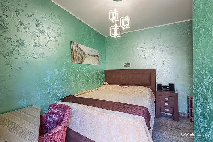 Ausgezeichnete Villa im Zentrum von Herceg Novi