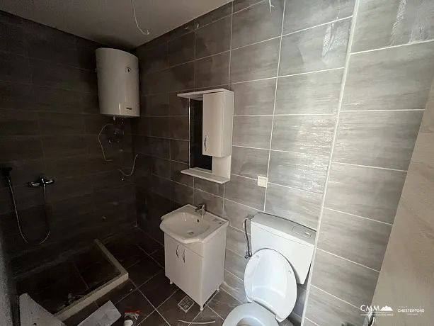 Apartment mit zwei Schlafzimmern in einem neuen Gebäude in Igalo