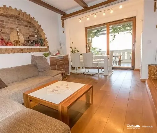 Apartment mit zwei Schlafzimmern in Herceg Novi in ​​der Nähe des Meeres