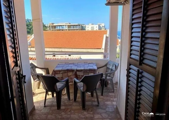 Apartment mit Meerblick im Zentrum von Petrovac