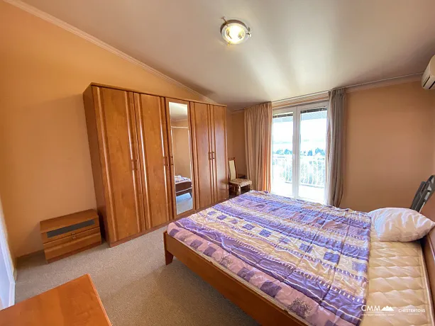 Haus in Tivat mit Panoramablick auf das Meer