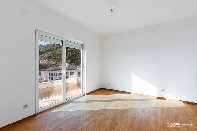 Wohnung mit Meerblick in Budva