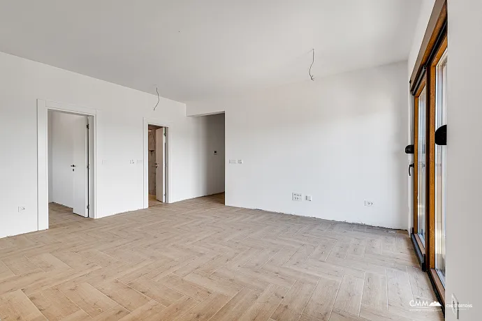 Wohnungen in einem neuen Komplex in Tivat