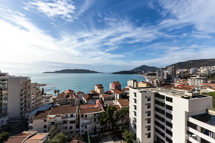 Penthouse in Rafailovici mit Meerblick