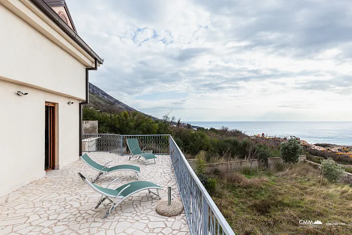 Geräumiges 3-stöckiges Haus mit Meerblick in Blizikuce