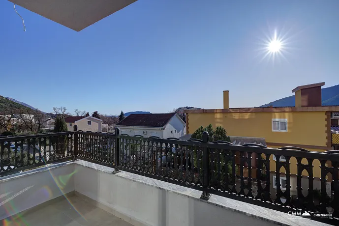 # 6566 apartments in einem neu erbauten Gebäude im Zentrum von Budva