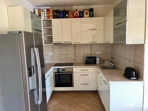 Wohnung 89m2 in erster Linie mit Panoramablick auf das Meer in Dobra Voda