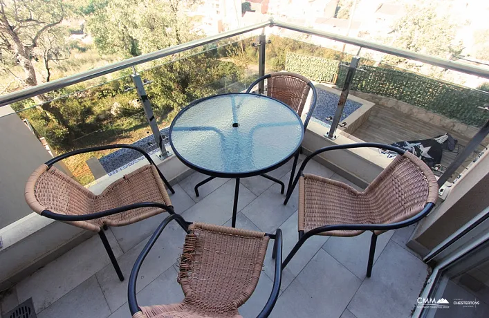 Apartment mit einem Schlafzimmer in Rafailovići mit Meerblick